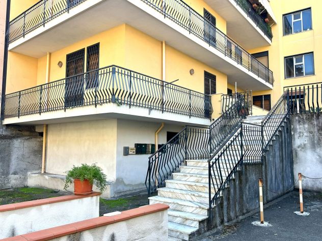 appartamento in vendita ad Aci Catena