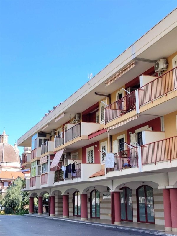 casa indipendente in vendita ad Aci Catena