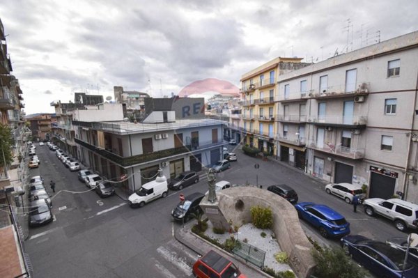 appartamento in vendita ad Acireale in zona Centro Storico