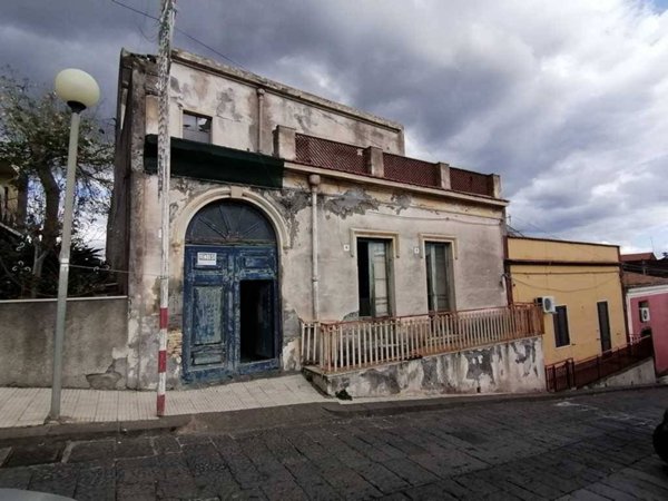 casa indipendente in vendita ad Acireale in zona San Giovanni