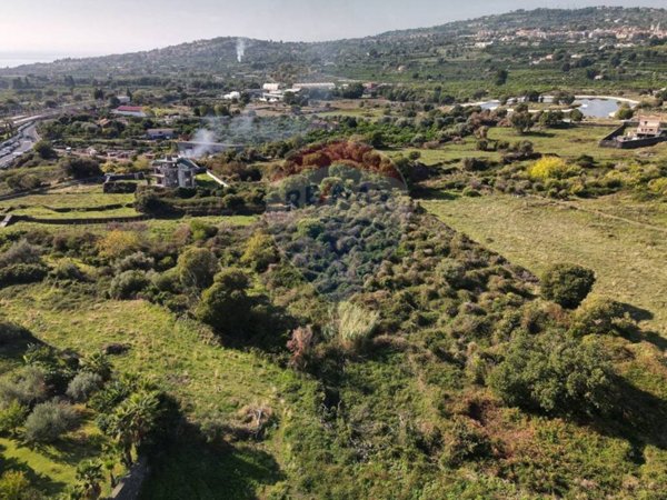 terreno agricolo in vendita ad Acireale in zona San Giovanni