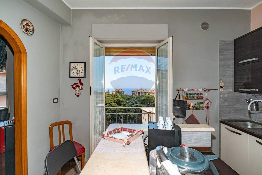 appartamento in vendita ad Acireale in zona San Cosmo