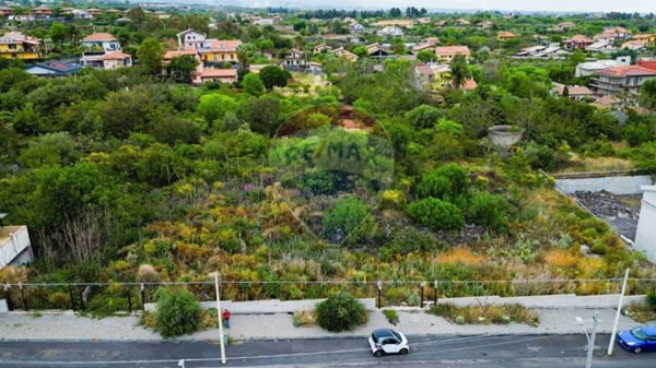 terreno agricolo in vendita ad Acireale in zona Pennisi