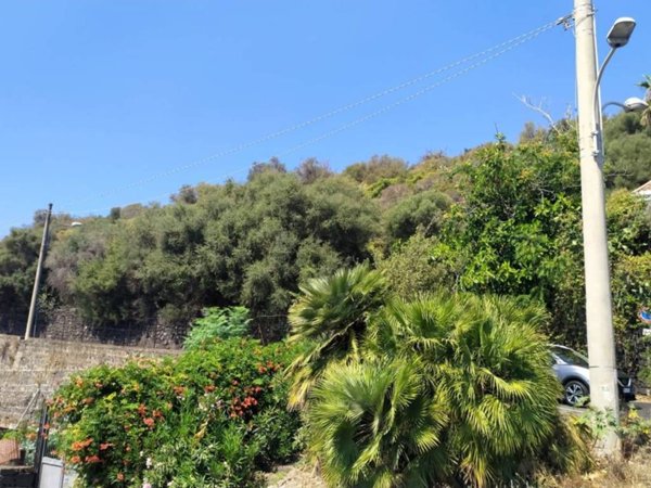 casa indipendente in vendita ad Acireale in zona Pozzillo