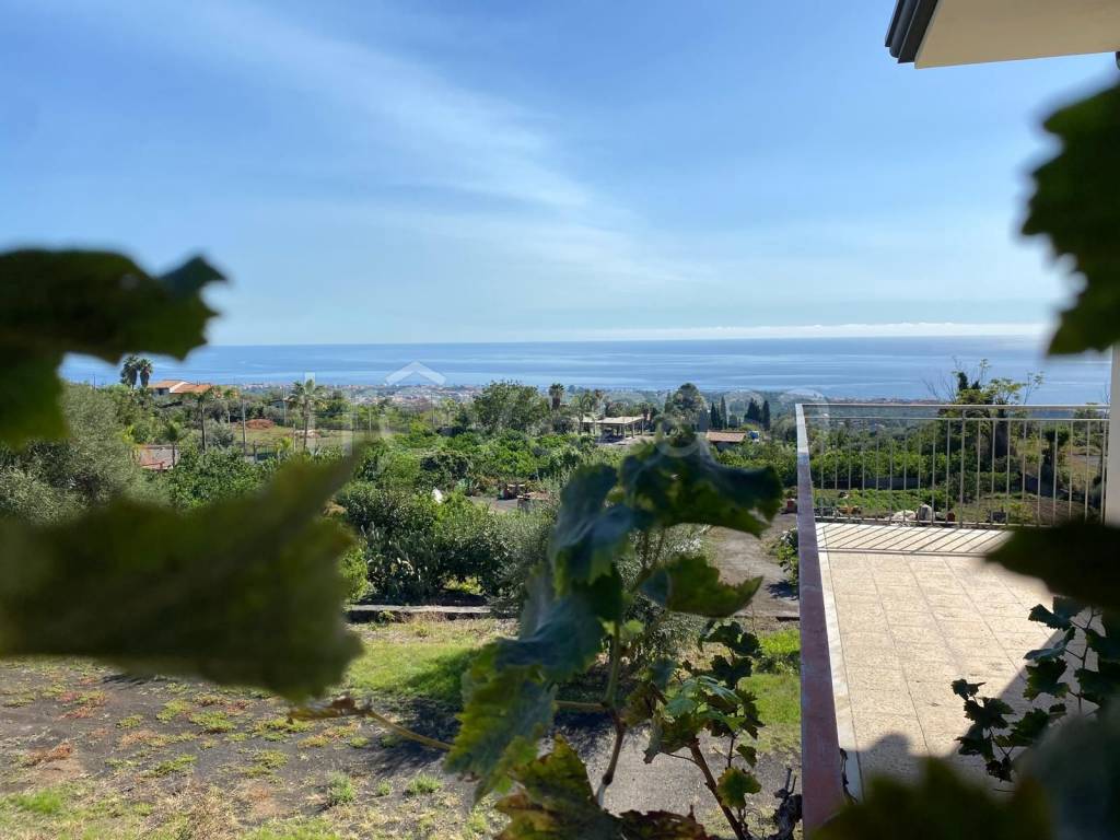appartamento in vendita ad Acireale