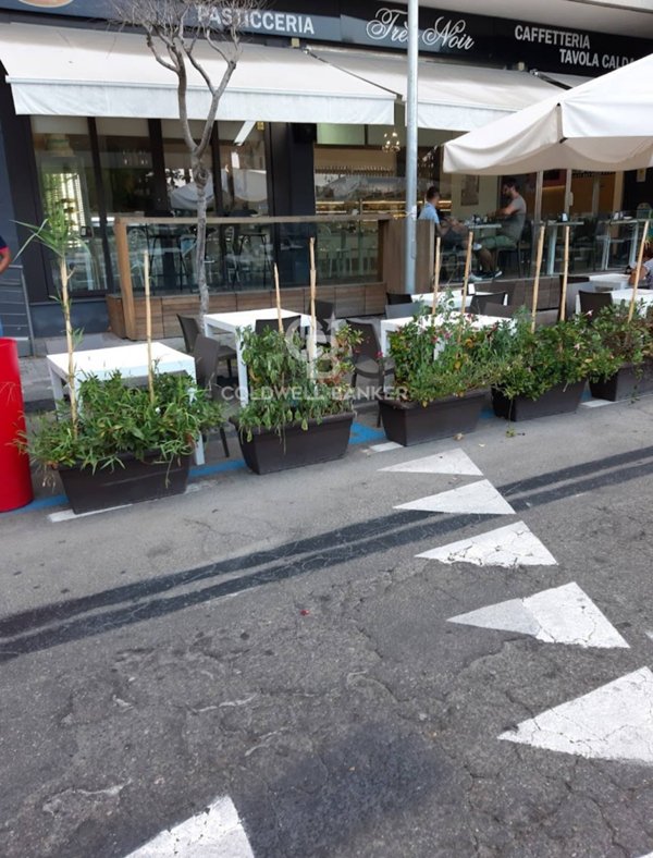 negozio in vendita ad Acireale in zona San Cosmo