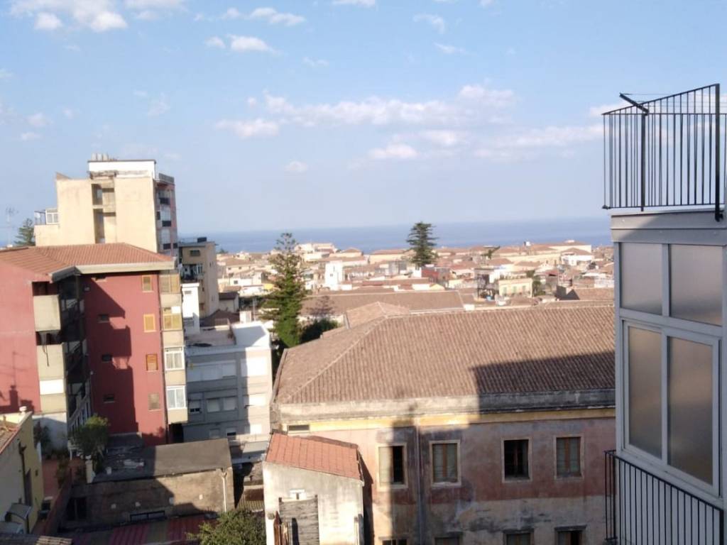 appartamento in vendita ad Acireale in zona San Cosmo
