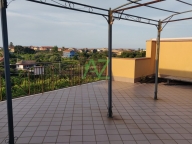 appartamento in vendita ad Acireale in zona Stazzo