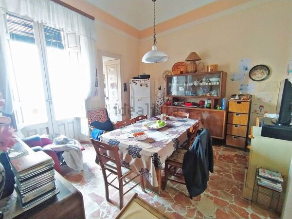 pentavano in vendita ad Acireale