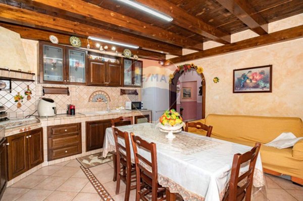 appartamento in vendita ad Acireale