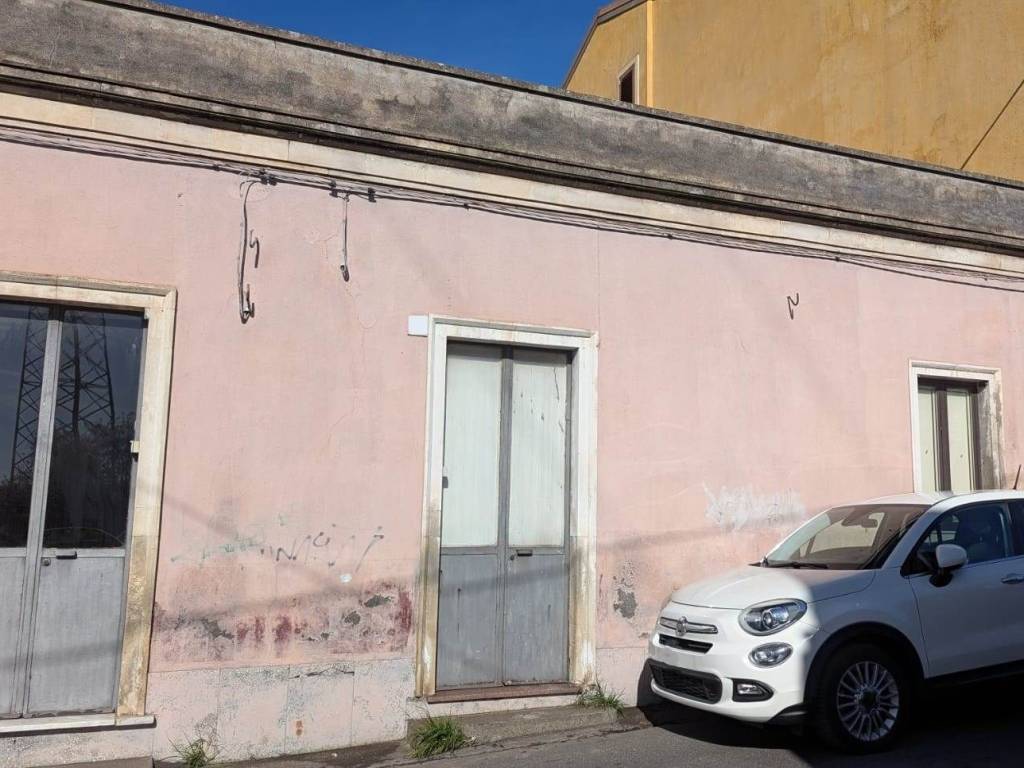 casa indipendente in vendita ad Acireale in zona Aci Platani