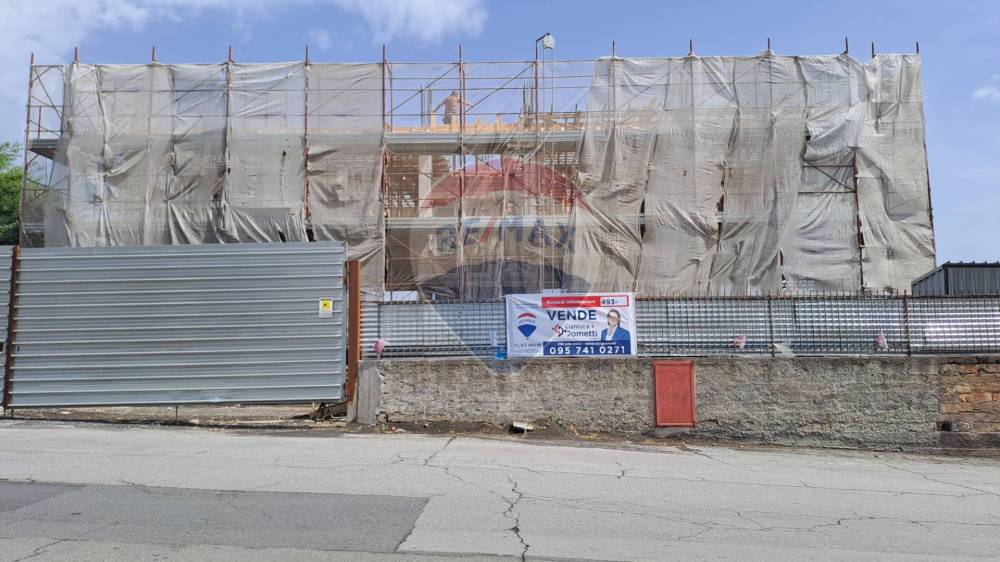 appartamento in vendita ad Acireale in zona Pennisi