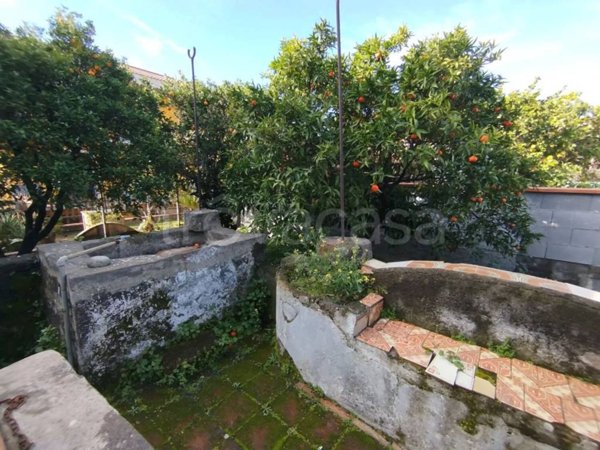 casa indipendente in vendita ad Acireale in zona Centro Storico