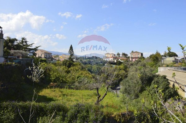 casa indipendente in vendita ad Acireale