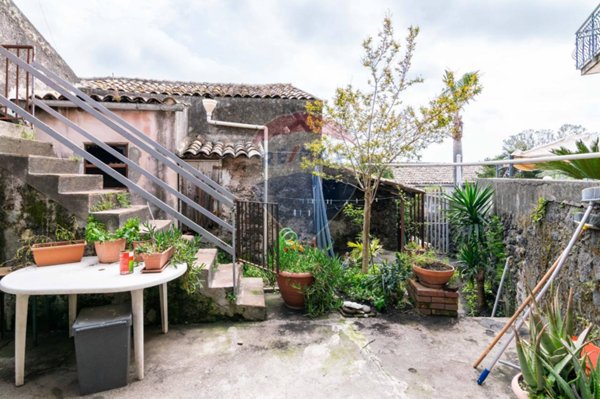 casa indipendente in vendita ad Acireale