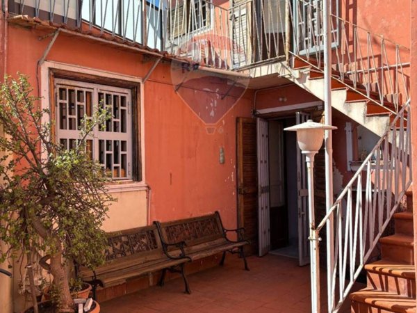 casa indipendente in vendita ad Acireale in zona Santa Caterina