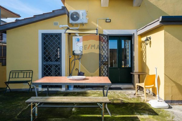 casa indipendente in vendita ad Acireale in zona Piano d'Api