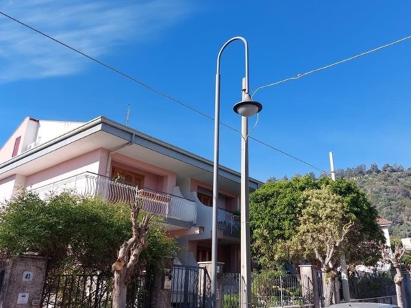 appartamento in vendita ad Acireale in zona Santa Tecla