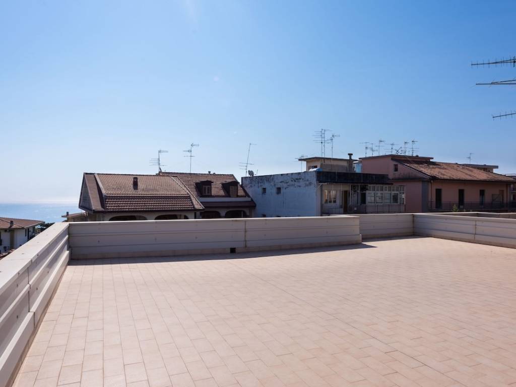 appartamento in vendita ad Acireale