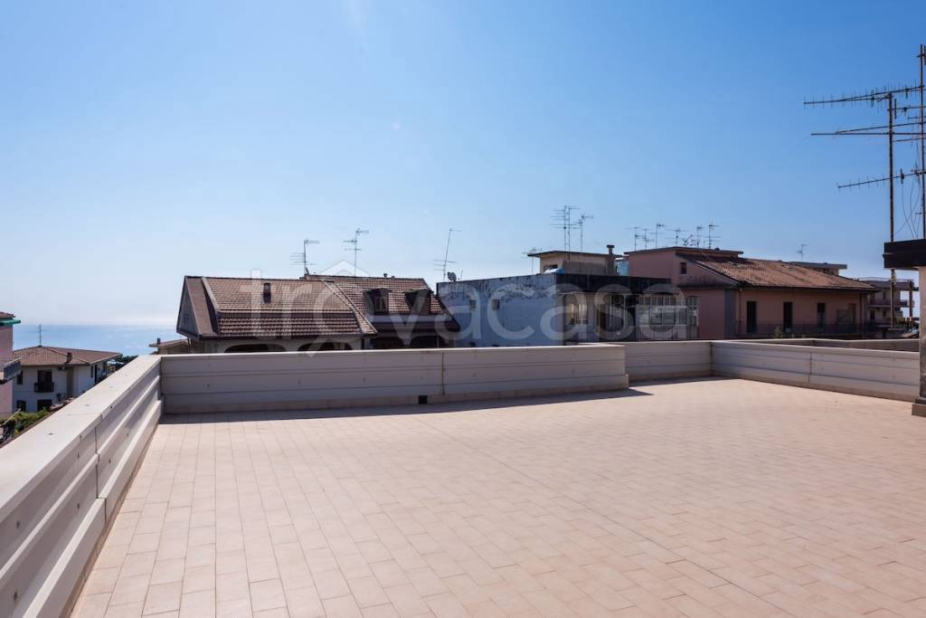 appartamento in vendita ad Acireale