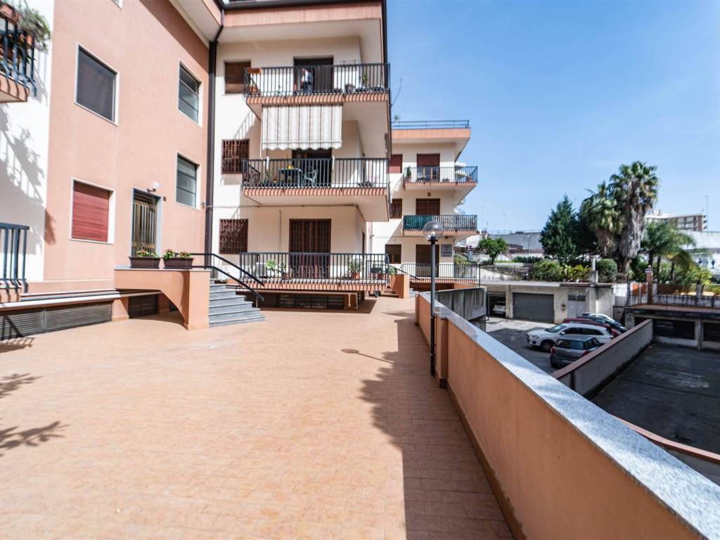 appartamento in vendita ad Acireale in zona Centro Storico