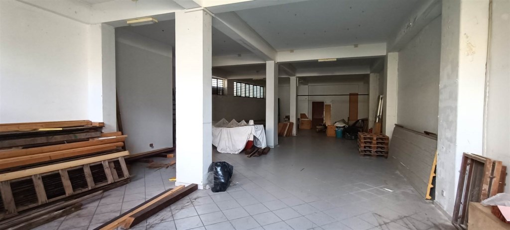 locale commerciale in vendita ad Acireale in zona Capo Mulini