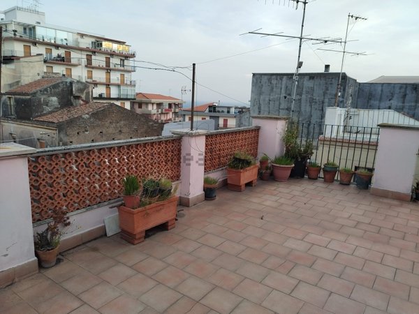 casa indipendente in vendita ad Acireale in zona Centro Storico