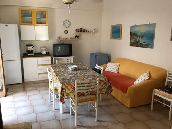 appartamento in vendita ad Acireale in zona Stazzo