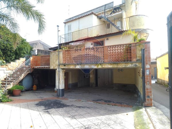 casa indipendente in vendita ad Acireale in zona Mangano