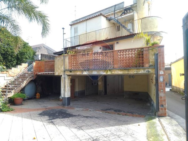 casa indipendente in vendita ad Acireale in zona Mangano
