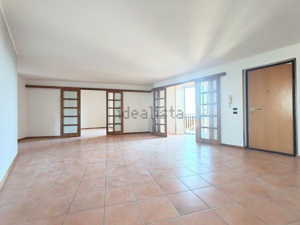 appartamento in vendita ad Acireale