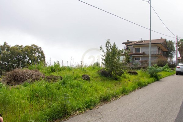 terreno agricolo in vendita ad Acireale in zona Pennisi