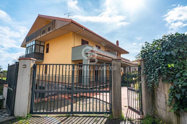 casa indipendente in vendita ad Acireale