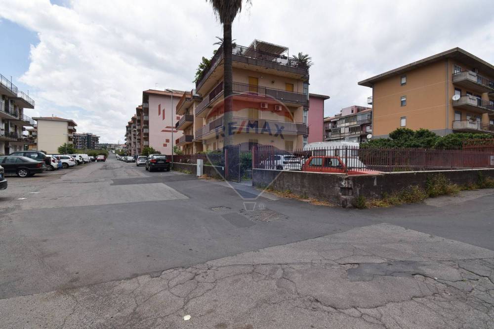 casa semindipendente in vendita ad Acireale