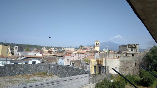 appartamento in vendita ad Acireale in zona Aci Platani