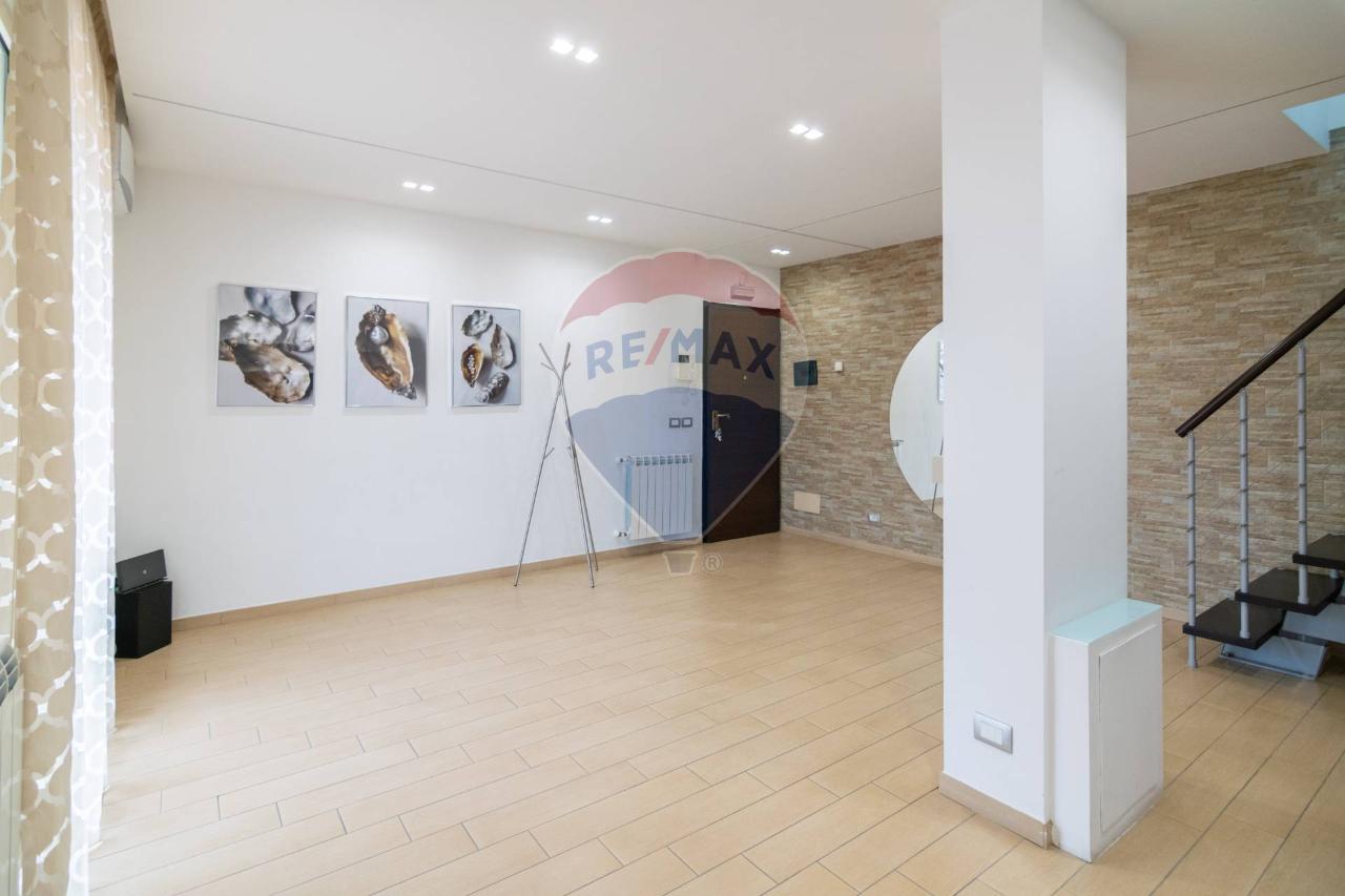 appartamento in vendita ad Acireale