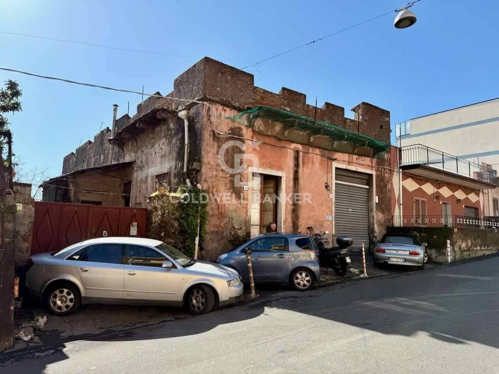 casa indipendente in vendita ad Acireale