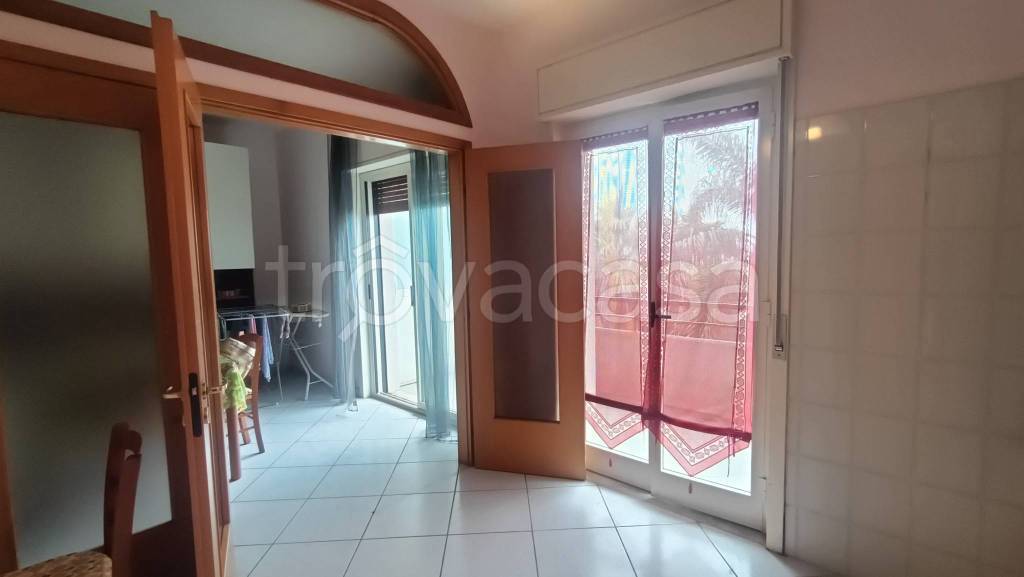appartamento in vendita ad Acireale in zona Stazzo