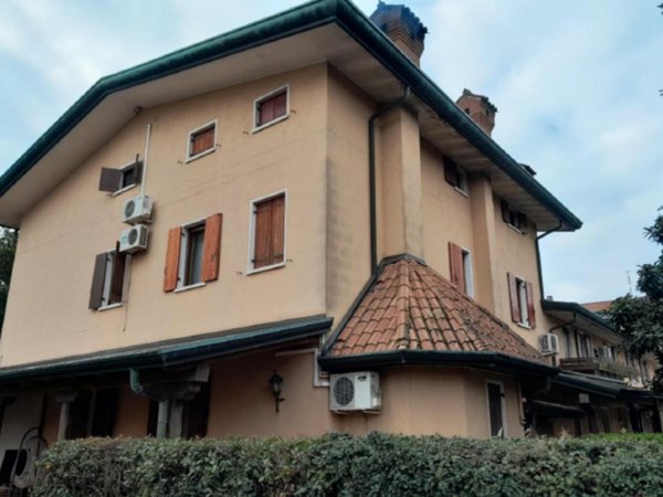 appartamento in vendita ad Acireale