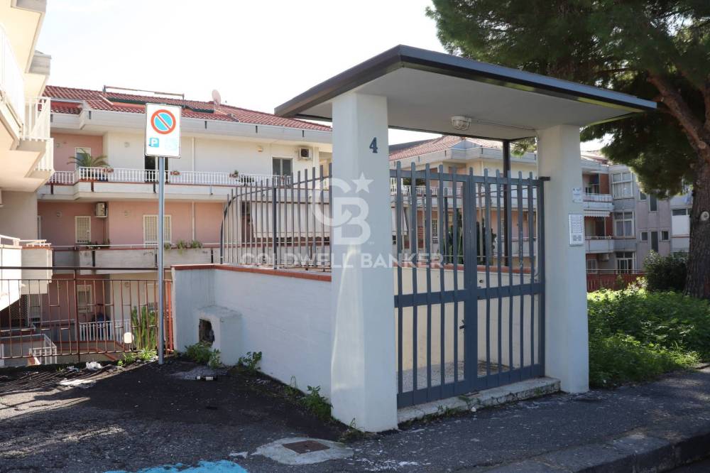 appartamento in vendita ad Acireale in zona Centro Storico