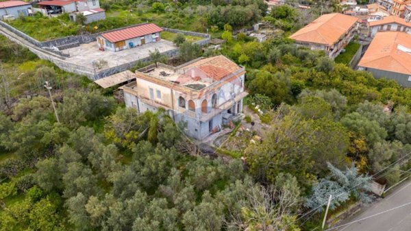 casa indipendente in vendita ad Acireale in zona Guardia