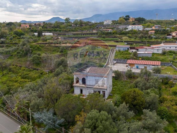 casa indipendente in vendita ad Acireale in zona Guardia