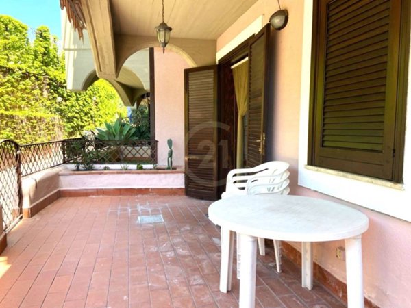 appartamento in vendita ad Acireale in zona Capo Mulini