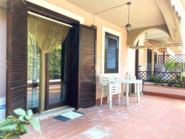 appartamento in vendita ad Acireale in zona Capo Mulini