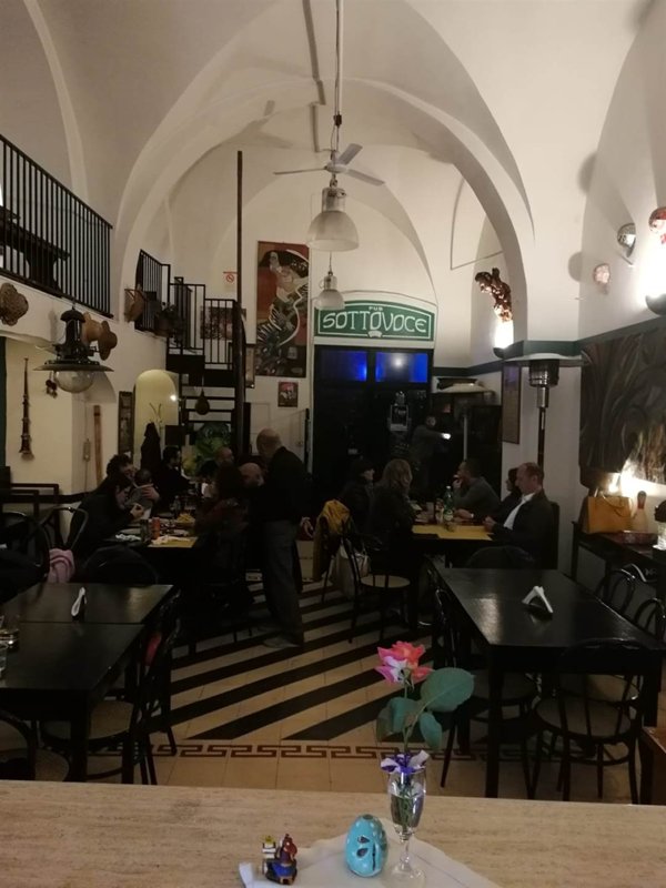 negozio in vendita ad Acireale in zona Centro Storico