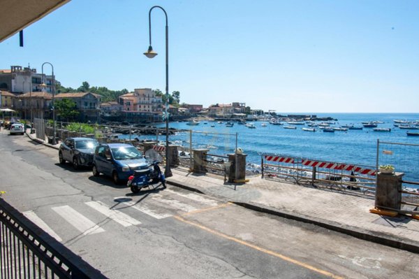 appartamento in vendita ad Acireale in zona Capo Mulini