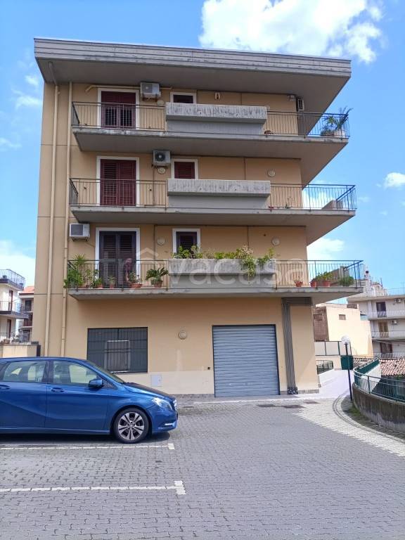 appartamento in vendita ad Acireale