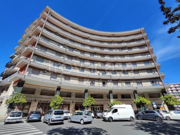 appartamento in vendita ad Acireale in zona Centro Storico