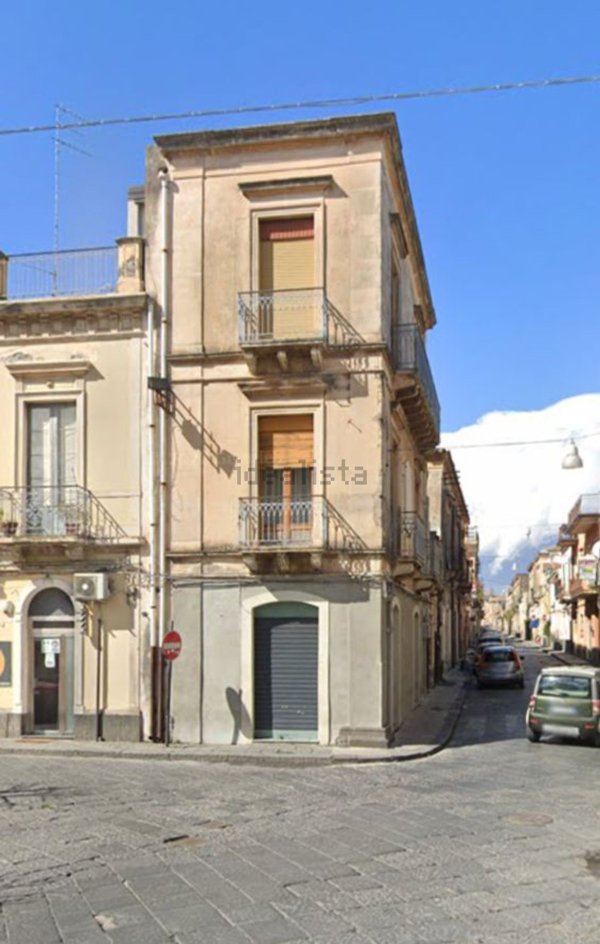 appartamento in vendita ad Acireale in zona Aci Platani