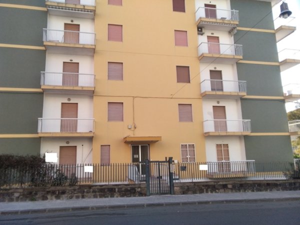 appartamento in vendita ad Acireale